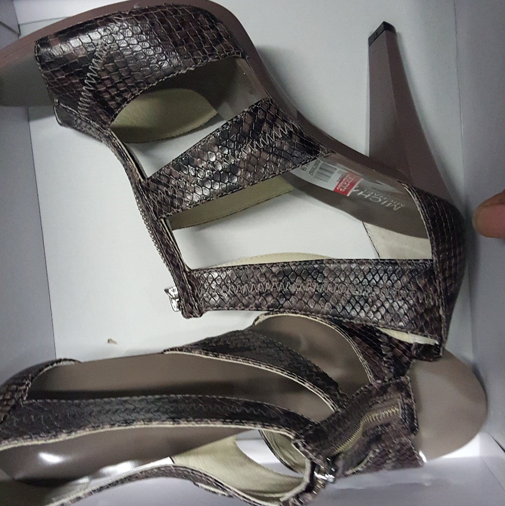 Snakeskin MK sandal heel